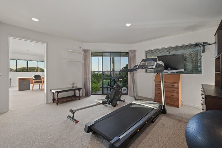 Photo of property in 29 Downing Place, Welcome Bay, Tauranga, 3112