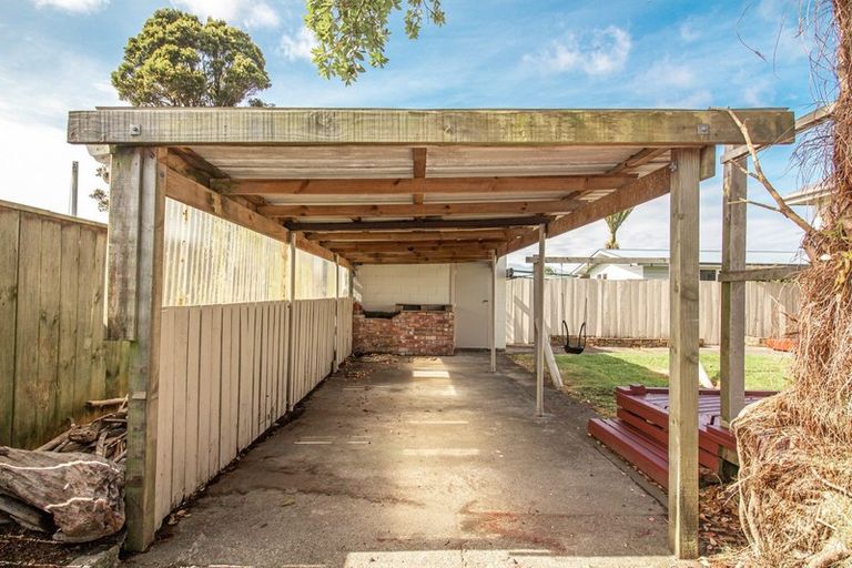 Photo of property in 42 Wakefield Street, Westport, 7825