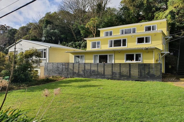 Photo of property in 1/46 Randwick Road, Northland, Wellington, 6012