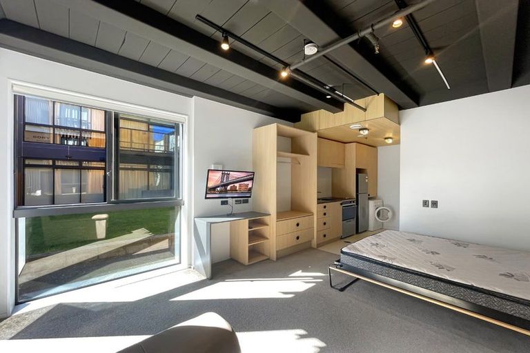 Photo of property in Vedado Apartments, 204/41 Hopper Street, Mount Cook, Wellington, 6011