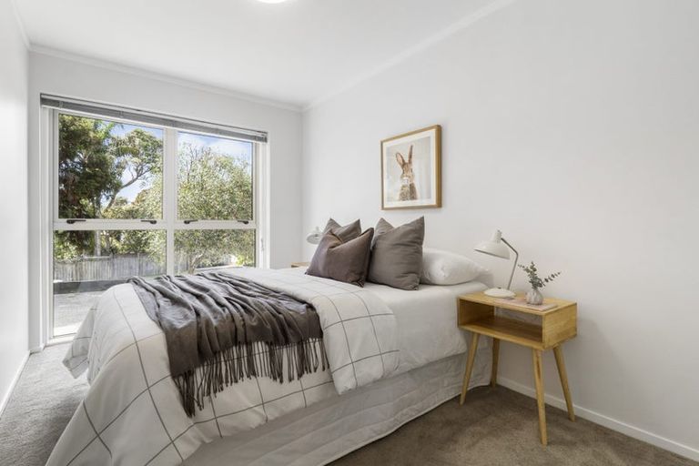 Photo of property in 21 St Ives Terrace, Mairangi Bay, Auckland, 0630