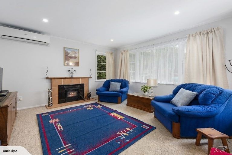 Photo of property in 29 Oxford Crescent, Ebdentown, Upper Hutt, 5018