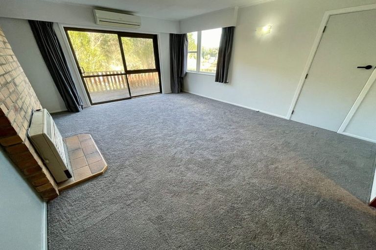 Photo of property in 21 Lowry Crescent, Stokes Valley, Lower Hutt, 5019