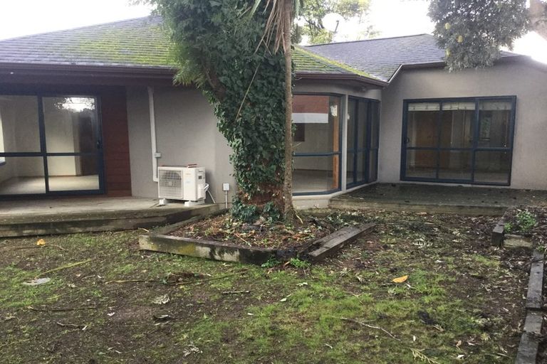 Photo of property in 49a Pakuranga Road, Pakuranga, Auckland, 2010