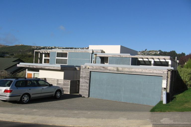 Photo of property in 14 Wantwood Grove, Churton Park, Wellington, 6037