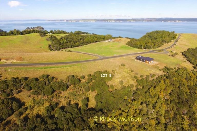 Photo of property in 9 Te Wairoa Lane, Tinopai, Matakohe, 0593