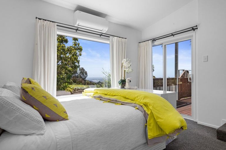 Photo of property in 205 Mount Pleasant Road, Mount Pleasant, Christchurch, 8081