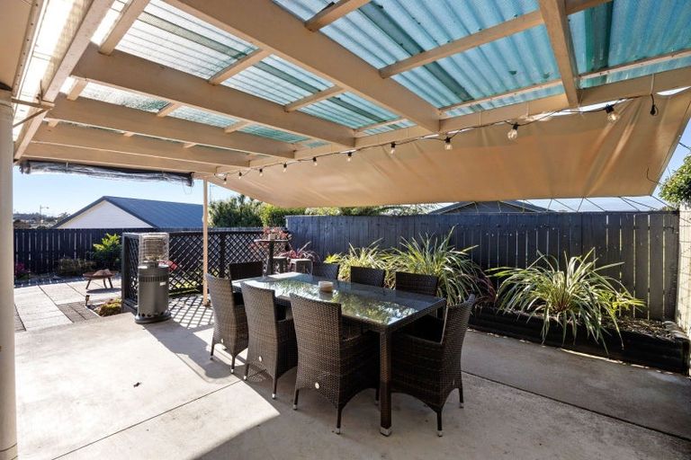 Photo of property in 30 Rosehill Place, Nawton, Hamilton, 3200