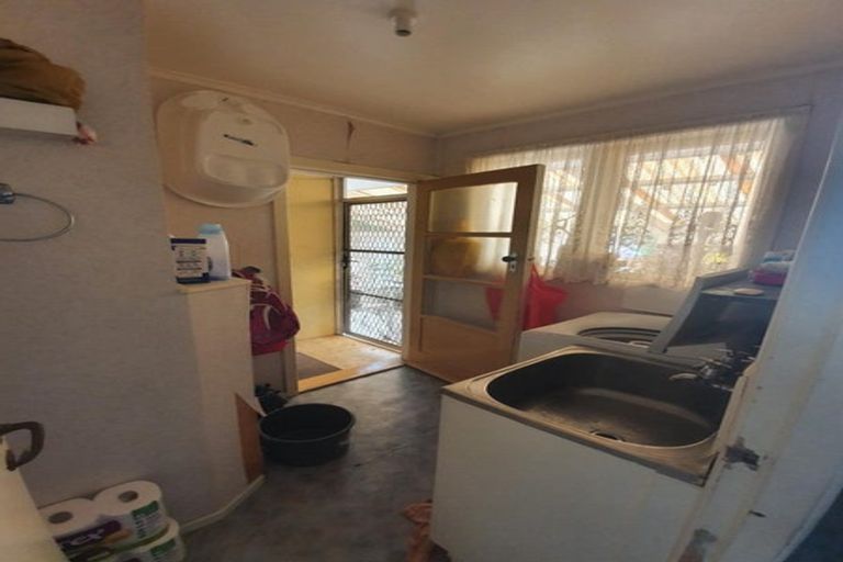 Photo of property in 4 Busing Avenue, Papakura, 2110