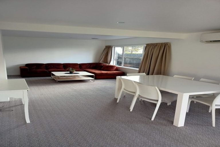 Photo of property in 24 Roberts Road, Hei Hei, Christchurch, 8042