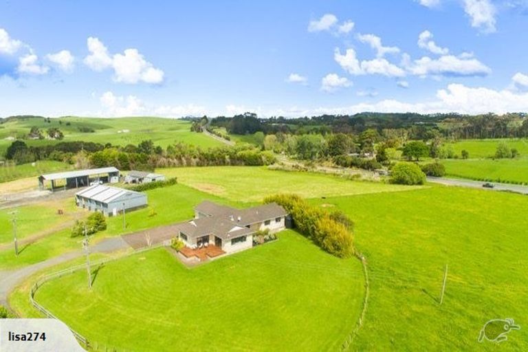 Photo of property in 1218 State Highway 16, Waimauku, 0883