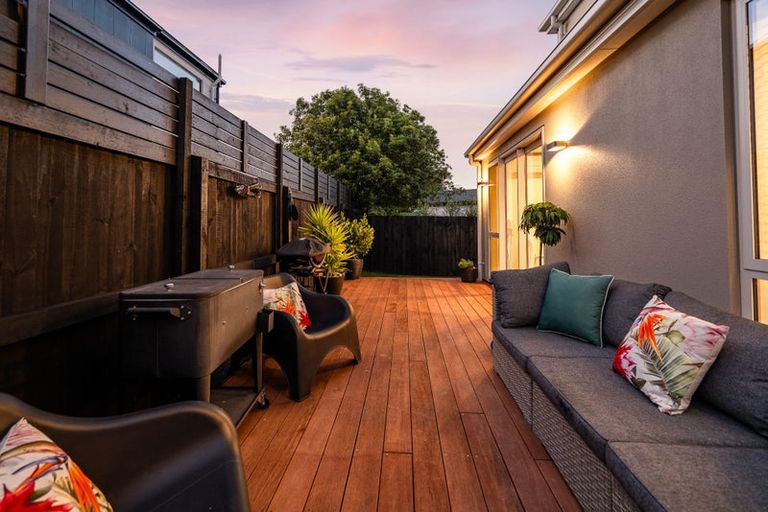 Photo of property in 2/179 Weston Road, St Albans, Christchurch, 8052