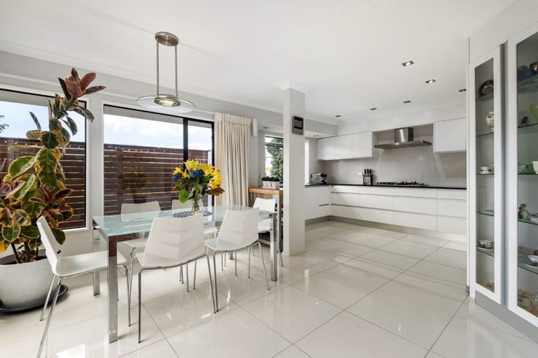 Photo of property in 5 Penzance Road, Mairangi Bay, Auckland, 0630