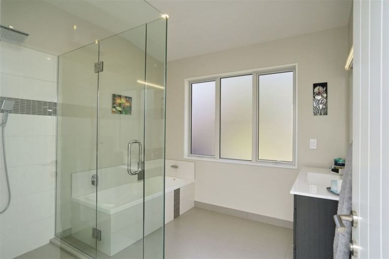 Photo of property in 32 Glenelg Spur, Hillsborough, Christchurch, 8022