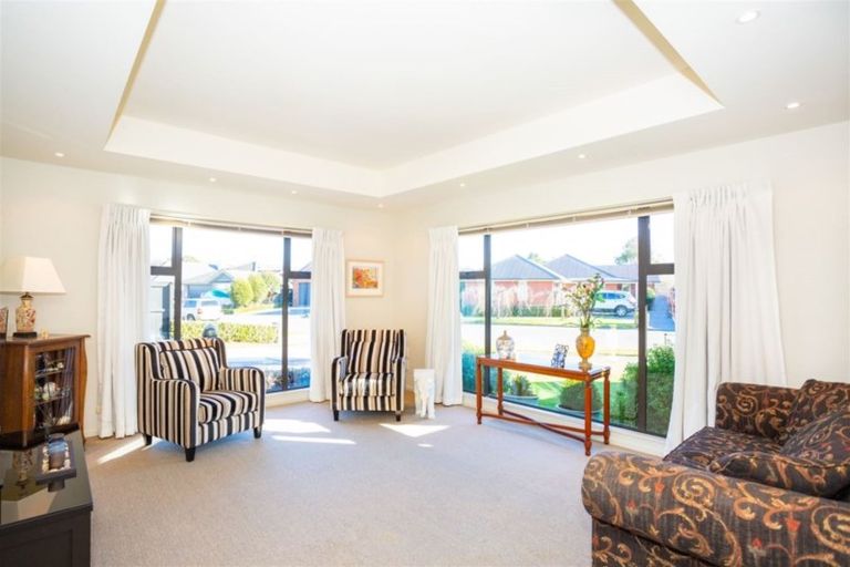 Photo of property in 28 Heathridge Place, Lincoln, 7608