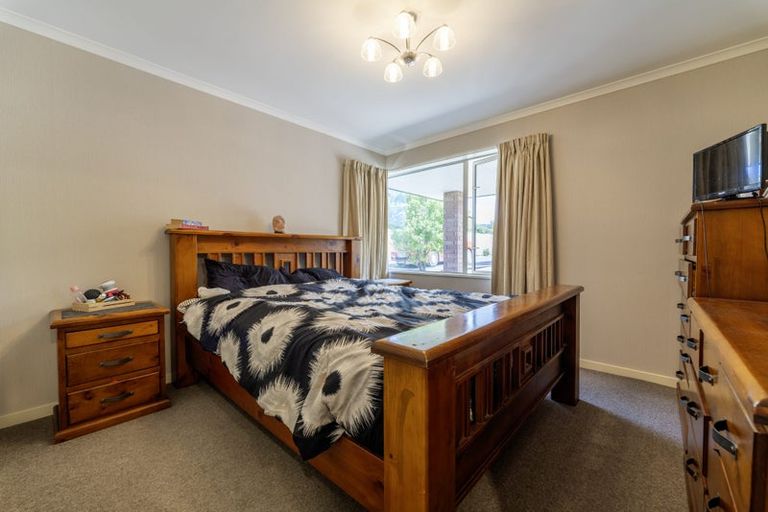 Photo of property in 14 Smith Street, Waimate, 7924