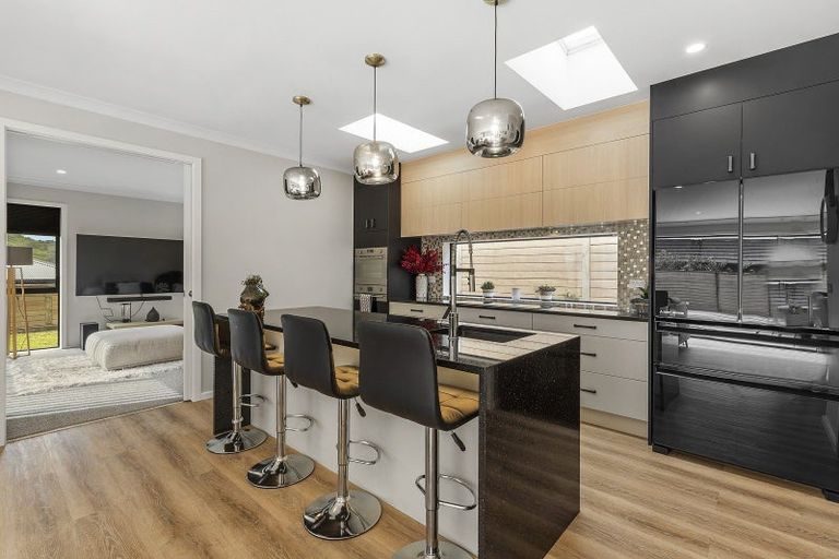 Photo of property in 9 Porokaiwhiri Street, Crofton Downs, Wellington, 6035