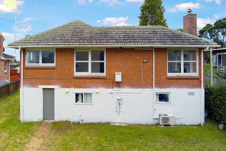 Photo of property in 41 Royal Road, Massey, Auckland, 0614