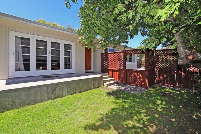 Photo of property in 9 O'connell Place, Havelock North, 4130
