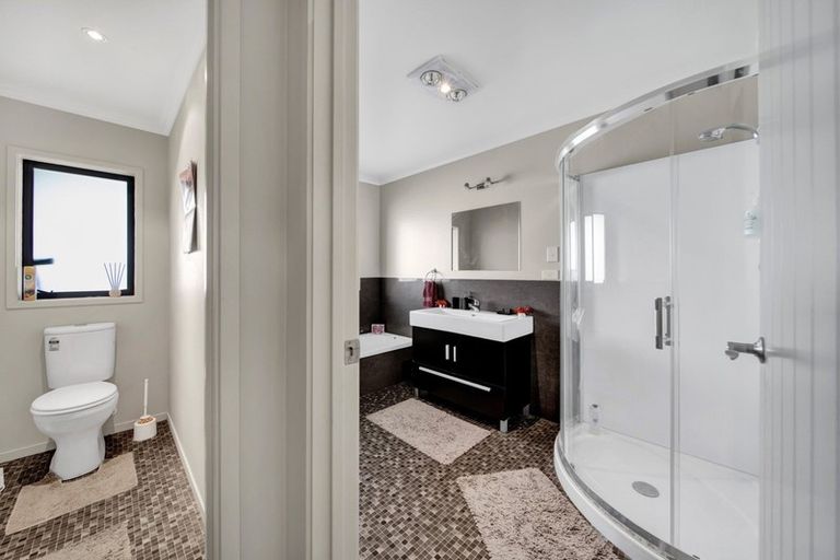 Photo of property in 11 Biron Place, Stratford, 4332