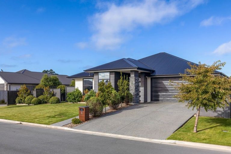 Photo of property in 6 Blair Place, Kaiapoi, 7630