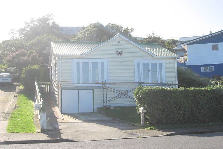 Photo of property in 7 Onepoto Road, Titahi Bay, Porirua, 5022