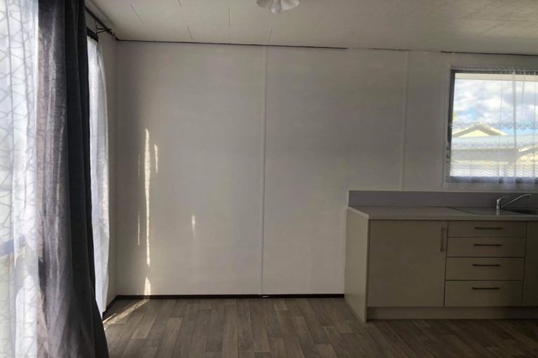 Photo of property in 55 Sunnyside Road, Nawton, Hamilton, 3200