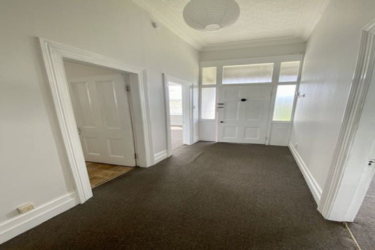 Photo of property in 23 Royal Crescent, Saint Kilda, Dunedin, 9012