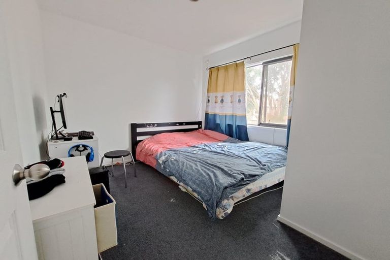 Photo of property in 2/19 Howe Street, Howick, Auckland, 2014