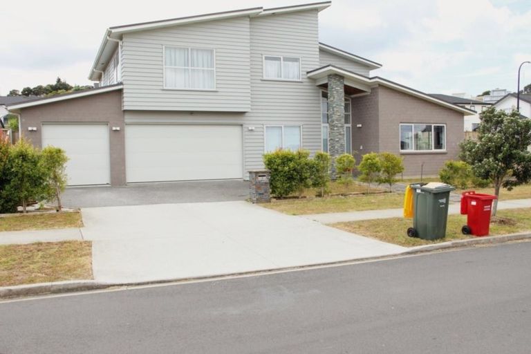 Photo of property in 3 Ascension Crescent, Orewa, 0931
