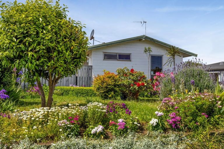 Photo of property in 7 Karaka Street, Hawera, 4610