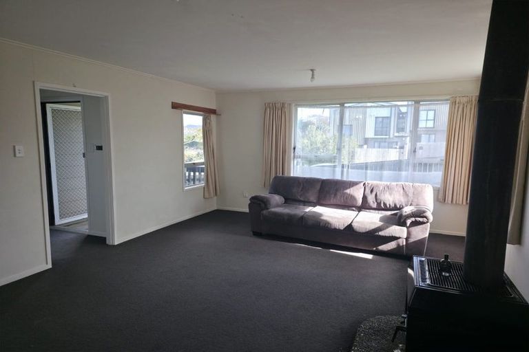 Photo of property in 26 Newham Place, Henderson, Auckland, 0612