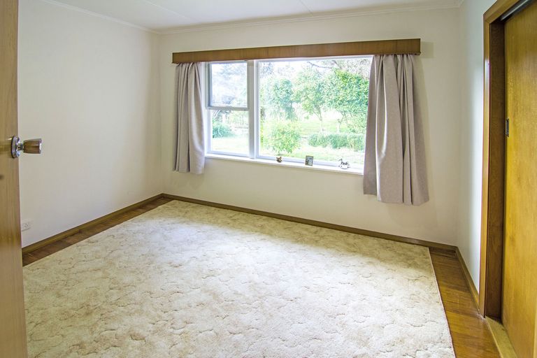 Photo of property in 26 Newman Road, Eketahuna, 4900