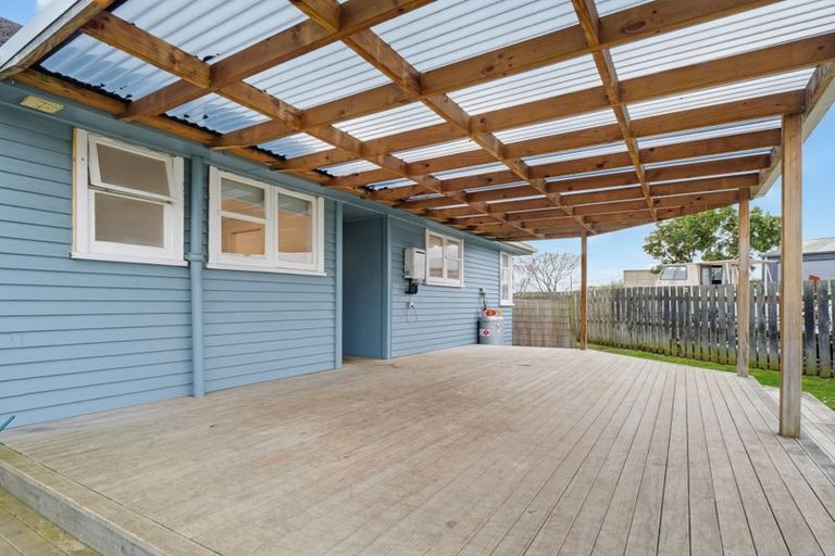 Photo of property in 12 Holland Crescent, Bulls, 4818