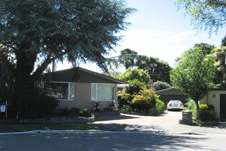 Photo of property in 8 Archdall Place, Avonhead, Christchurch, 8042