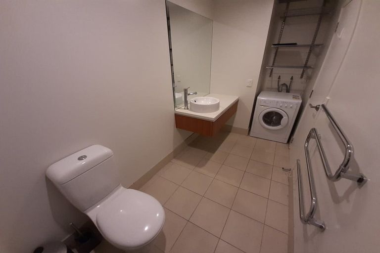 Photo of property in The Docks, 625/8 Dockside Lane, Auckland Central, Auckland, 1010