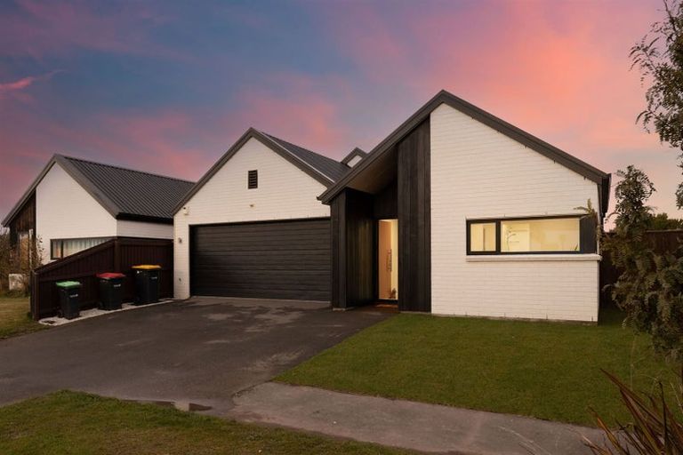 Photo of property in 25 Gallaghan Close, Wigram, Christchurch, 8042