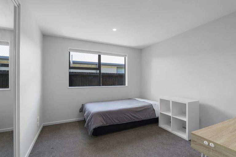 Photo of property in 10 Lussa Close, Broomfield, Christchurch, 8042