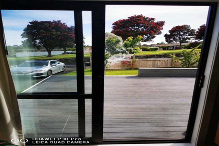 Photo of property in 3/35 Highland Park Drive, Highland Park, Auckland, 2010