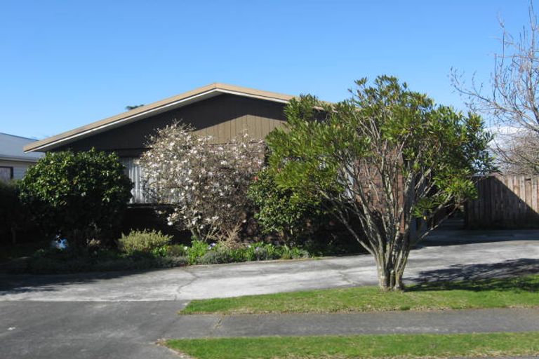 Photo of property in 4 Feist Street, Carterton, 5713