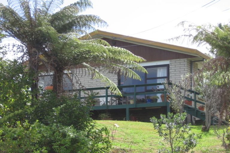 Photo of property in 2/29 Neptune Avenue, Beach Haven, Auckland, 0626