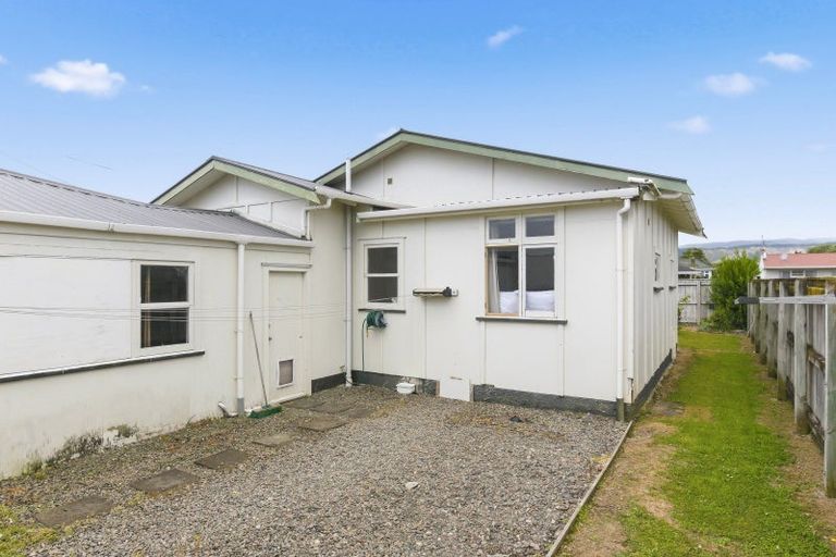 Photo of property in 131 Winchester Street, Levin, 5510