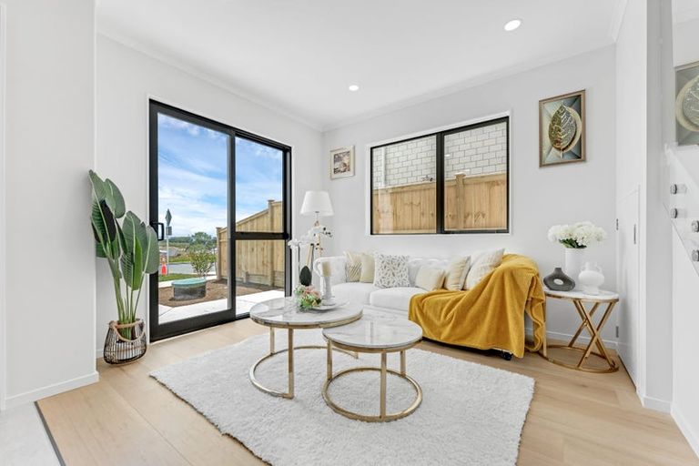 Photo of property in 124 Mcquoids Road, Flat Bush, Auckland, 2019