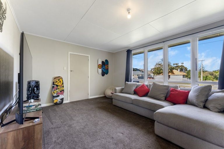 Photo of property in 83 Grey Street, Shannon, 4821