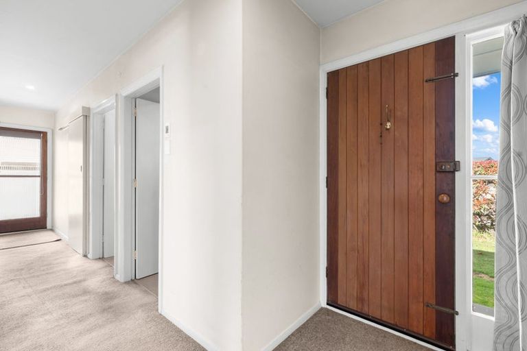 Photo of property in 17 Suva Street, Upper Riccarton, Christchurch, 8041