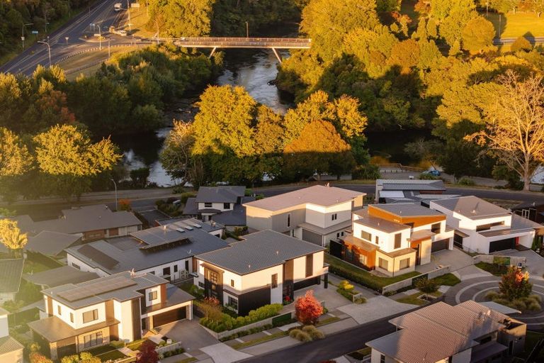 Photo of property in 5 Ada Close, Cambridge, 3434