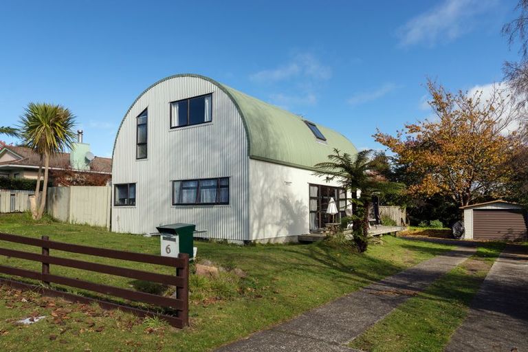 Photo of property in 6 Rinaha Place, Koutu, Rotorua, 3010