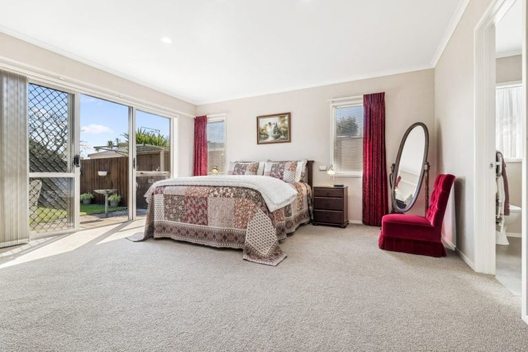 Photo of property in 3 Ranchod Terrace, Pukekohe, 2120
