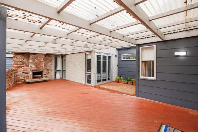 Photo of property in 30 Terry Crescent, Milson, Palmerston North, 4414