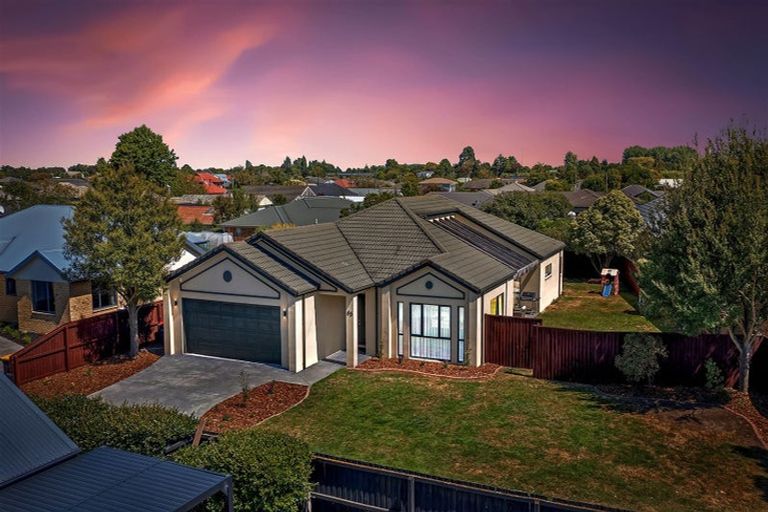 Photo of property in 65 Coolspring Way, Redwood, Christchurch, 8051